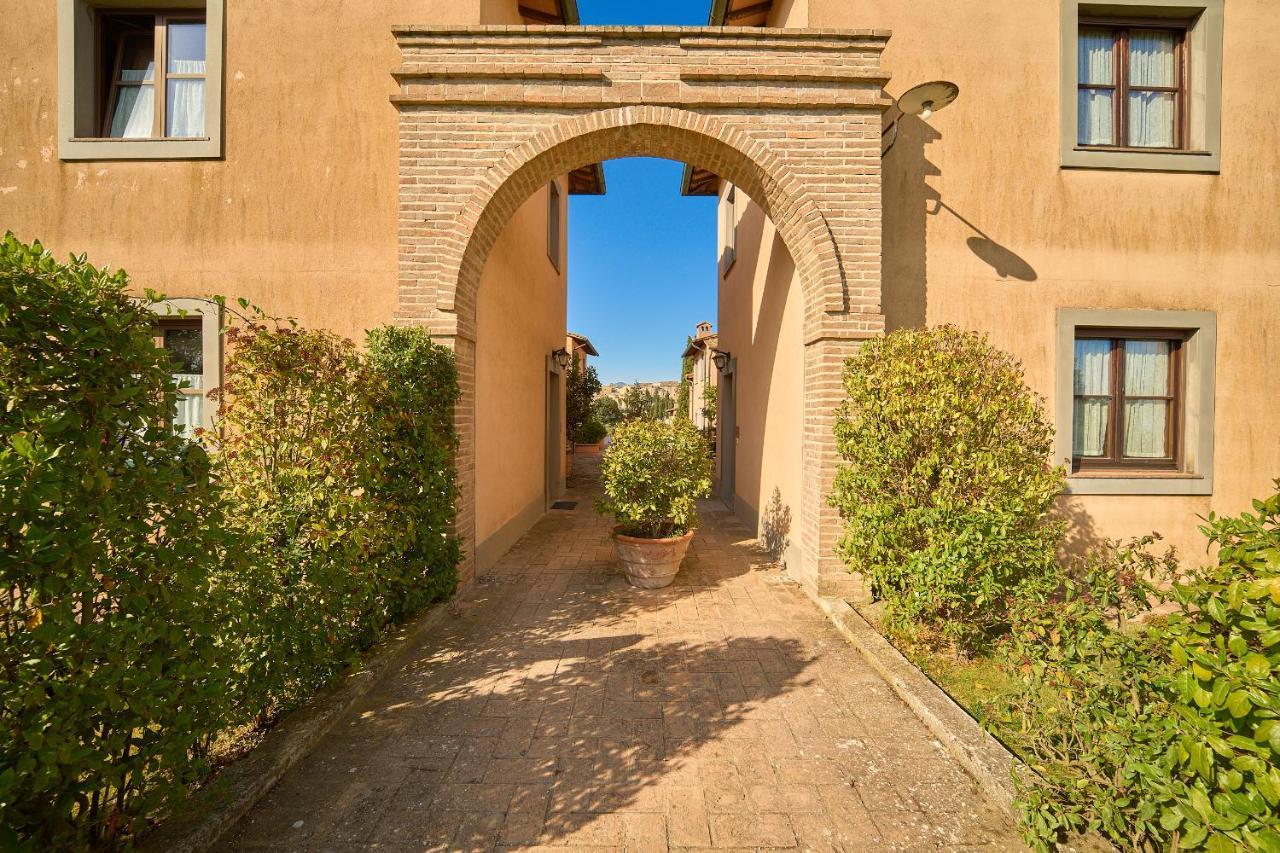 Gasthaus Il Poggio Celle sul Rigo Exterior foto